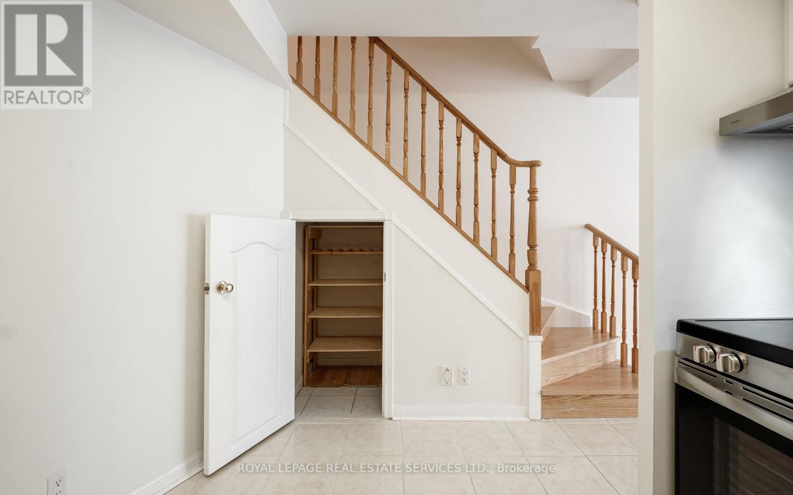 1306 - 28 Sommerset Way, Toronto, Ontario  M2N 6W7 - Photo 18 - C12609264