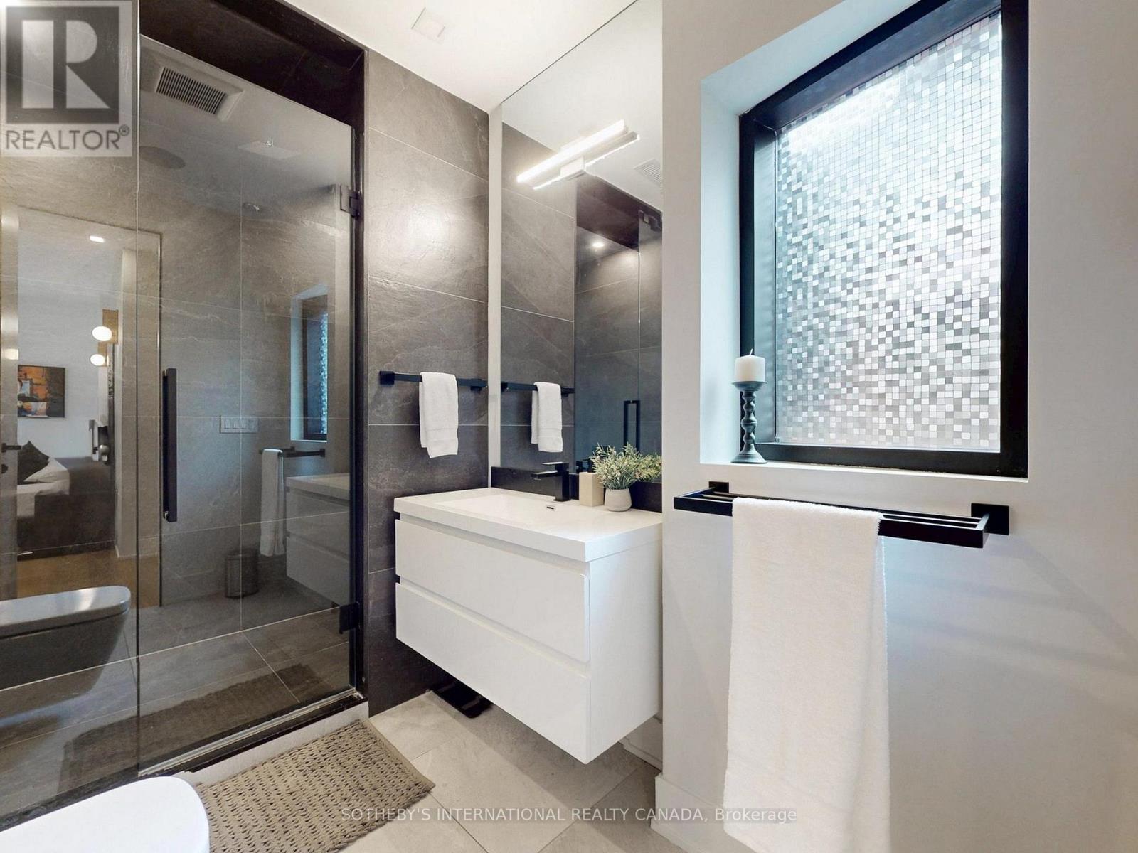 12 Winton Road, Toronto, Ontario  M4N 3E3 - Photo 24 - C12632276