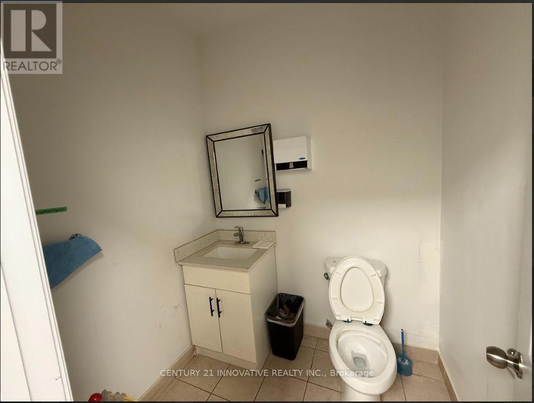 Main - 25 Simcoe Street S, Oshawa, Ontario  L1H 4G1 - Photo 18 - E12632280