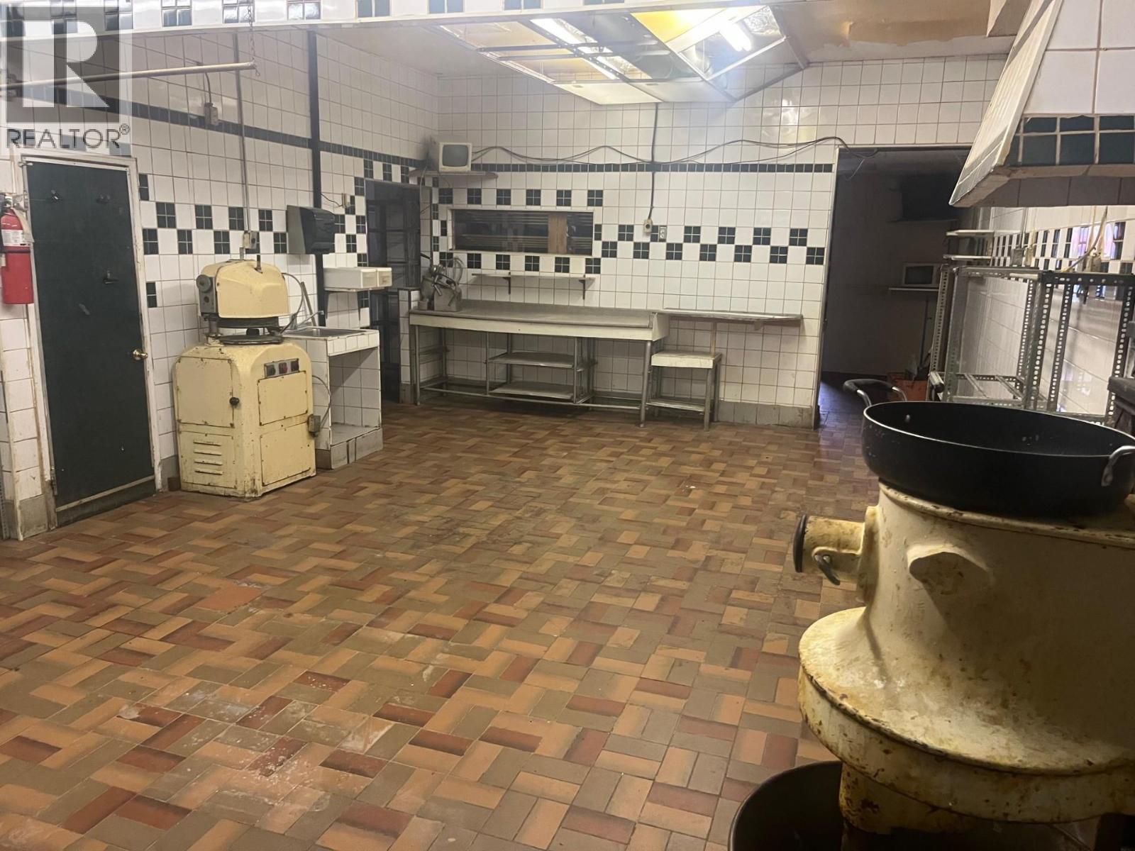 705 Main Street, Lillooet, British Columbia V0K 1V0 - Photo 40 - 10369263