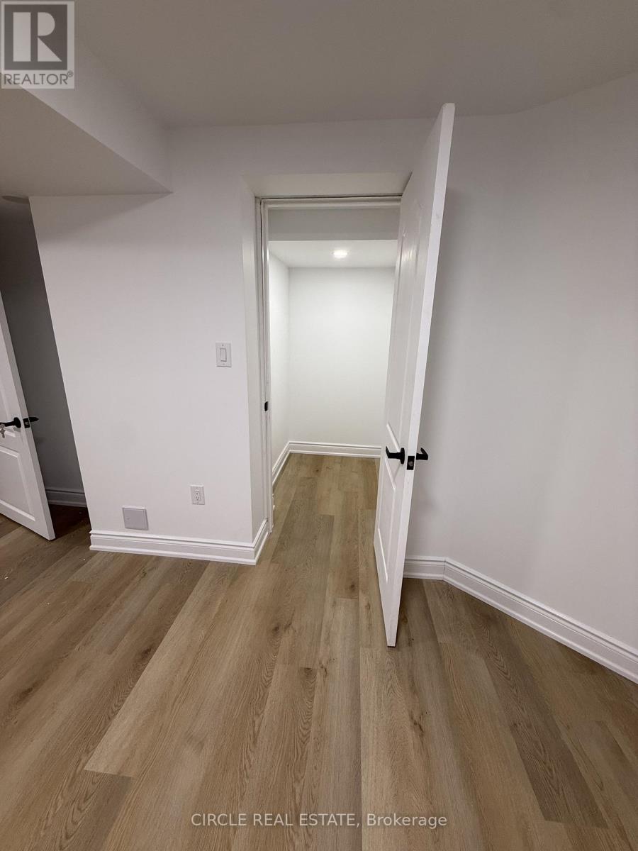 Bsmt - 2971 Westoak Trails Boulevard, Oakville, Ontario  L6M 5E5 - Photo 11 - W12632266