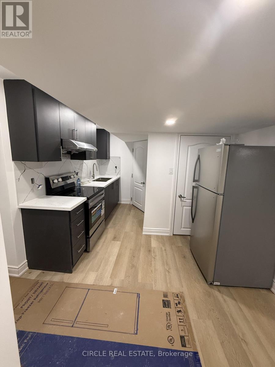 Bsmt - 2971 Westoak Trails Boulevard, Oakville, Ontario  L6M 5E5 - Photo 4 - W12632266