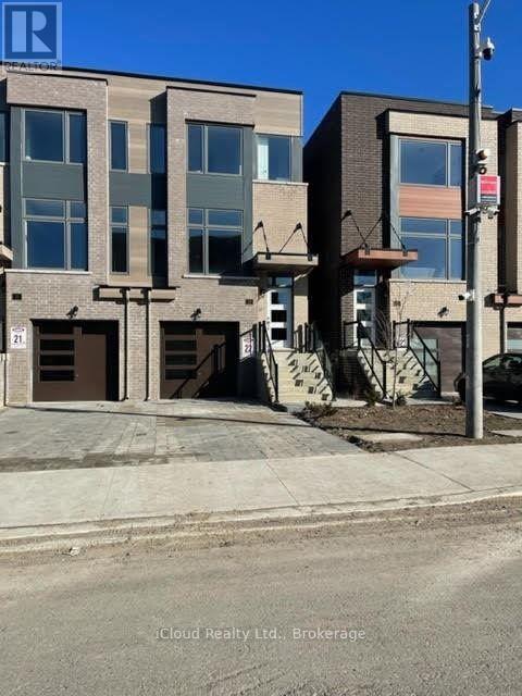 33 Wild Rose Gardens, Toronto, Ontario  M6L 0A5 - Photo 2 - W12632272