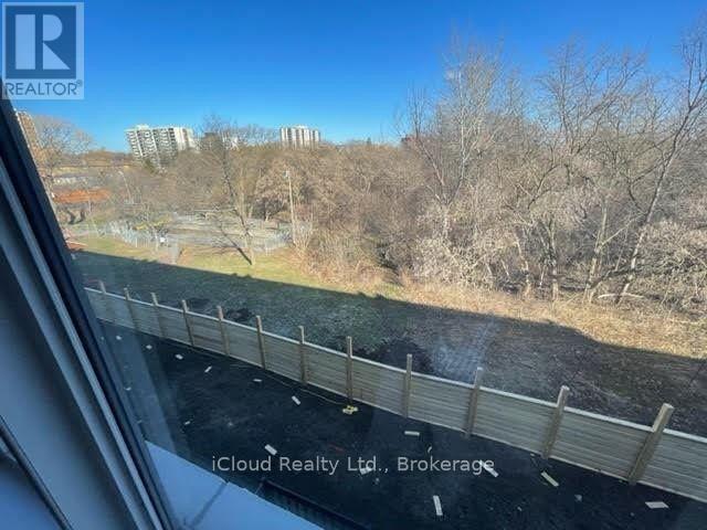 33 Wild Rose Gardens, Toronto, Ontario  M6L 0A5 - Photo 21 - W12632272