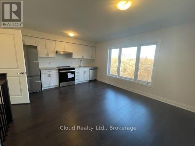 33 Wild Rose Gardens, Toronto, Ontario  M6L 0A5 - Photo 25 - W12632272