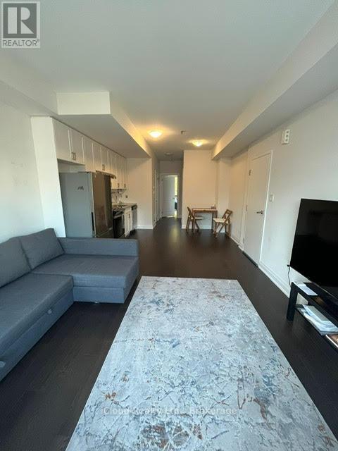 33 Wild Rose Gardens, Toronto, Ontario  M6L 0A5 - Photo 8 - W12632272