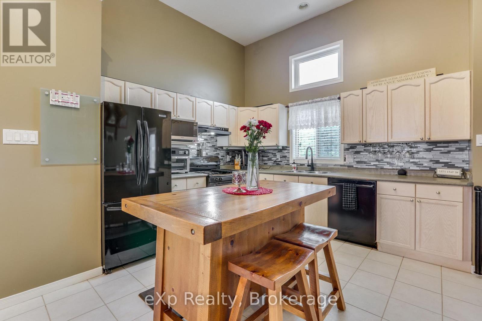 547 Forest Creek Place, London East, Ontario N5Y 5T7 - Photo 12 - X12632298