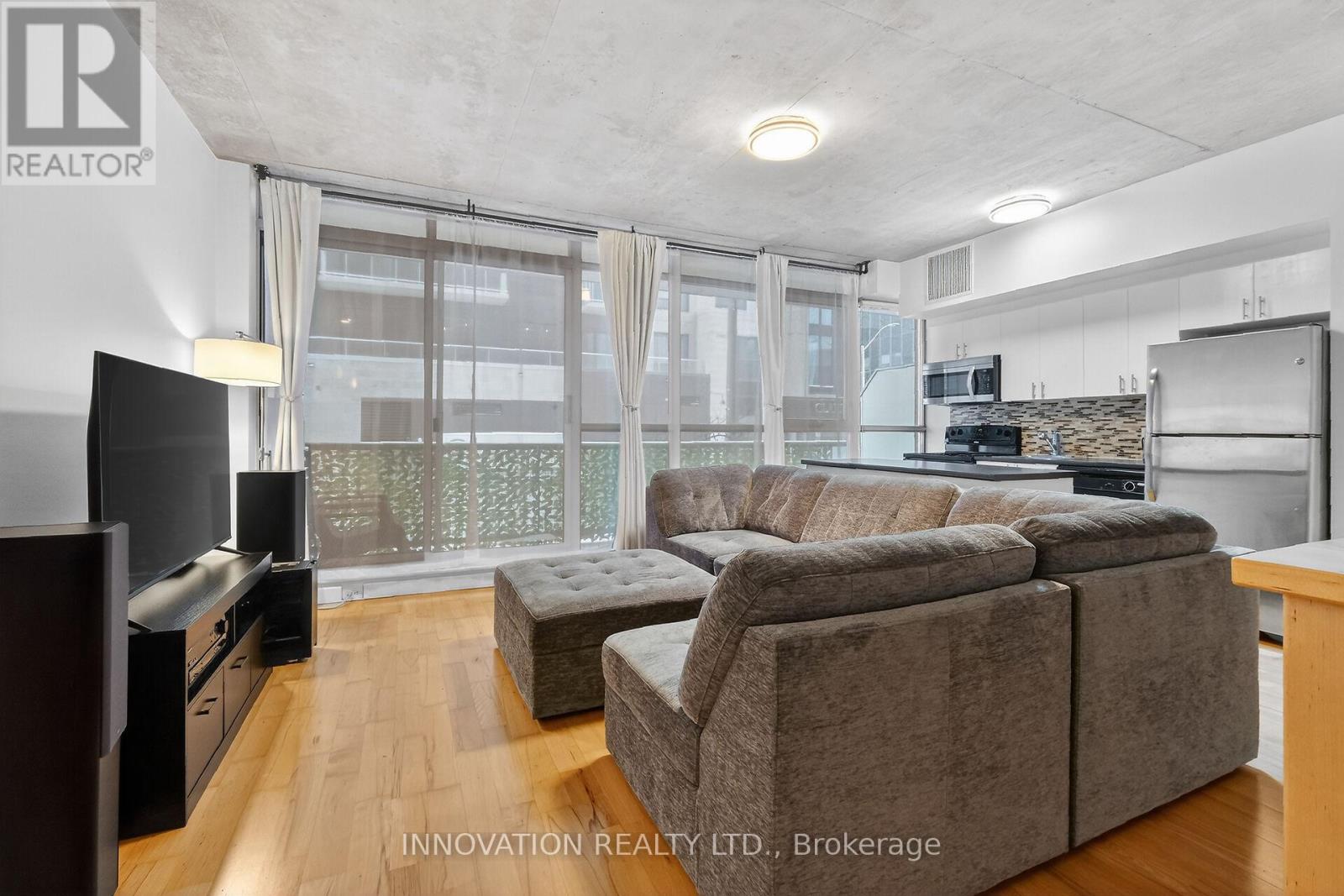 201 - 179 George Street, Ottawa, Ontario  K1N 1J8 - Photo 10 - X12632290