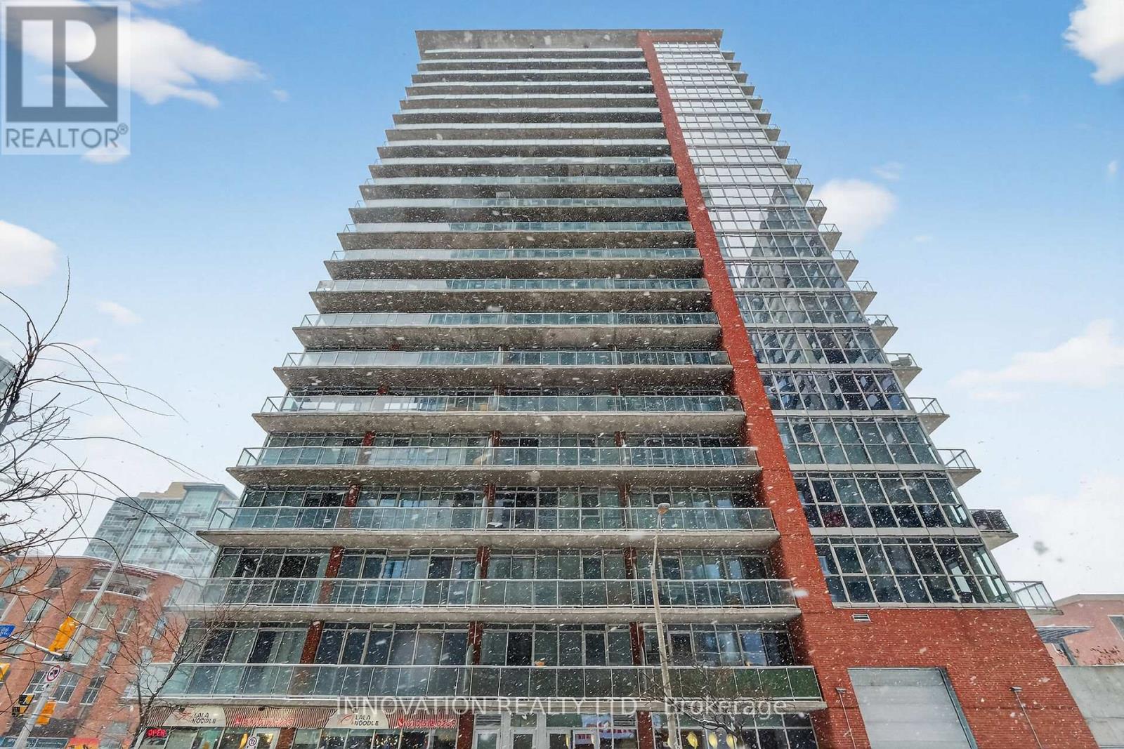 201 - 179 George Street, Ottawa, Ontario  K1N 1J8 - Photo 2 - X12632290