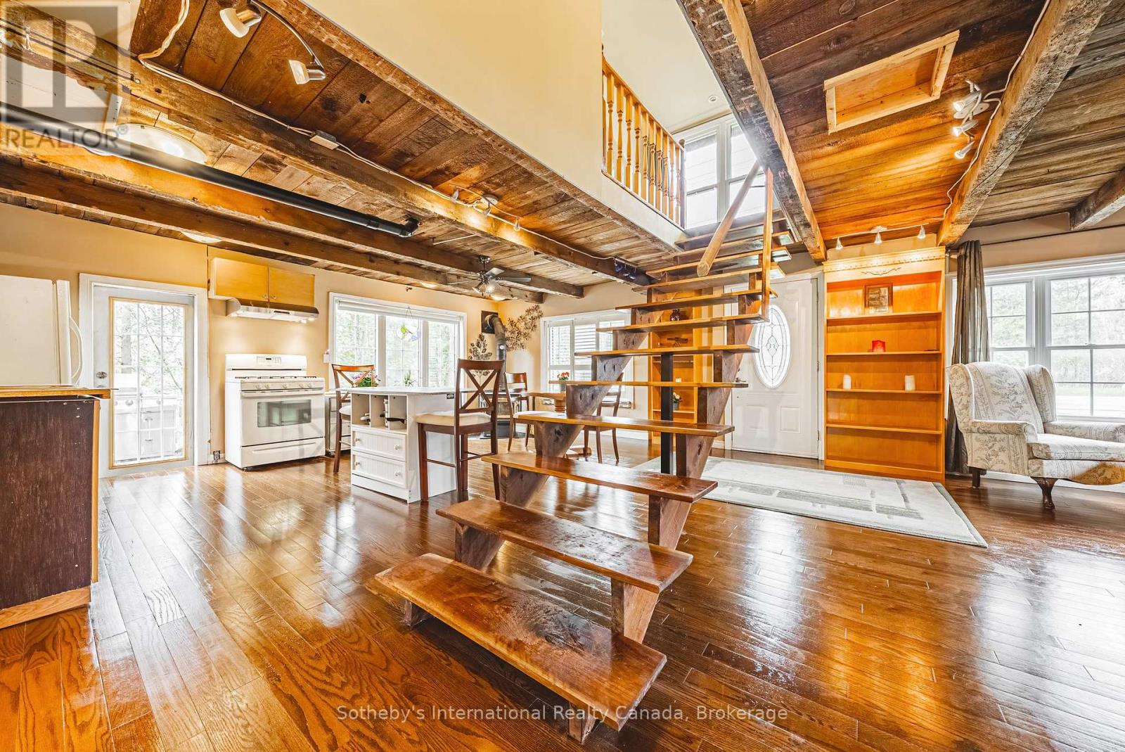 1680 Old Brock Street, Norfolk, Ontario N0E 1W0 - Photo 13 - X12440998