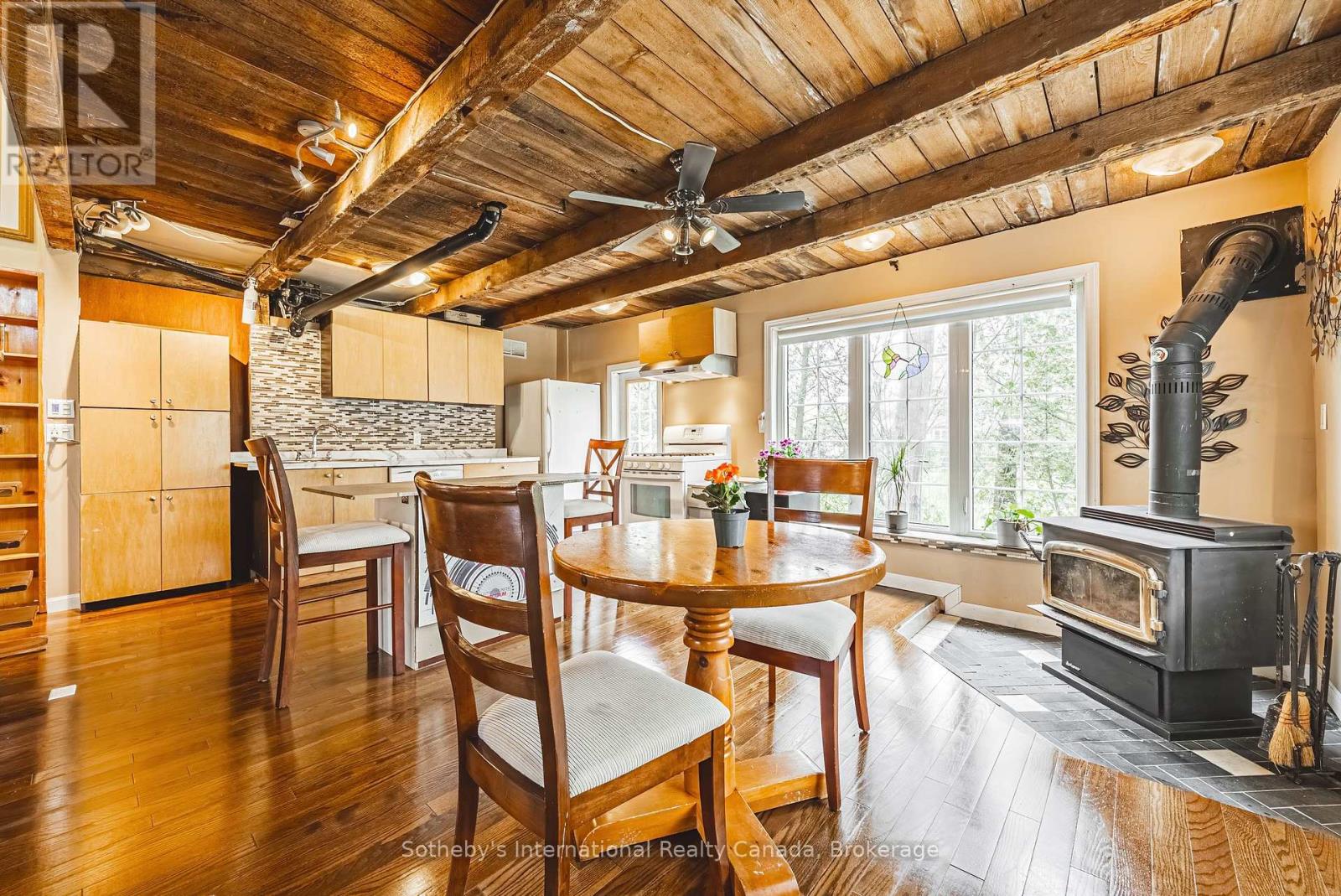 1680 Old Brock Street, Norfolk, Ontario N0E 1W0 - Photo 12 - X12440998