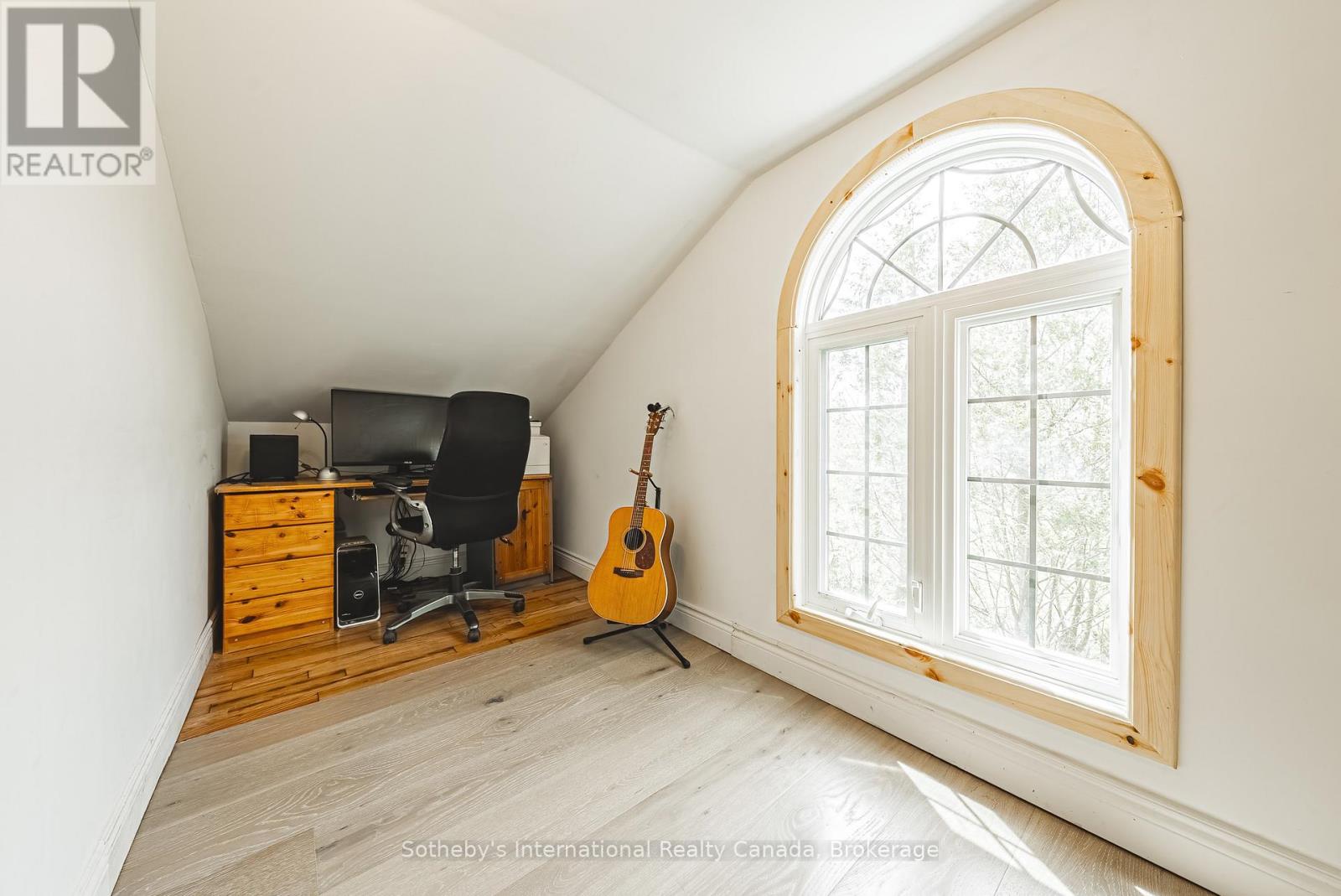 1680 Old Brock Street, Norfolk, Ontario N0E 1W0 - Photo 35 - X12440998