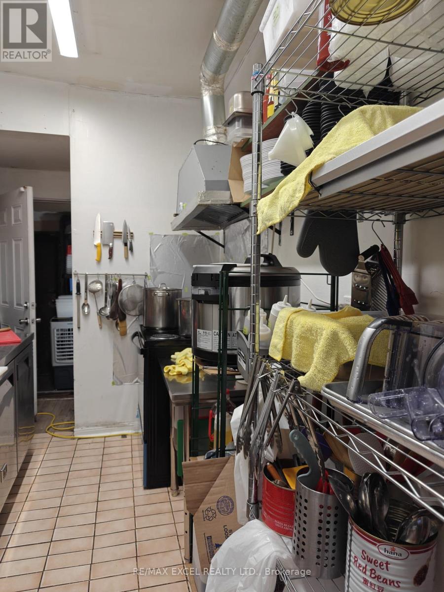 253 Gerrard Street E, Toronto, Ontario  M5A 2G1 - Photo 12 - C12632304