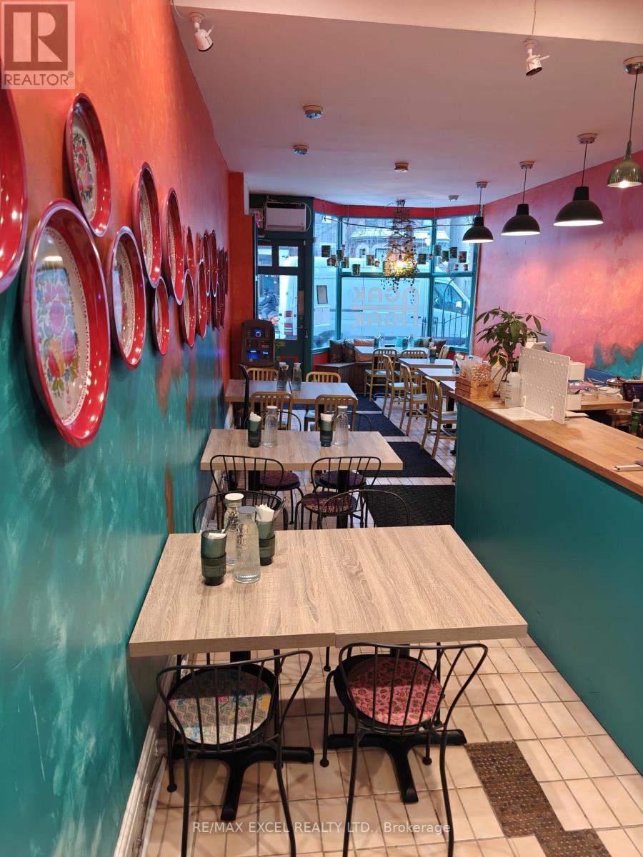 253 Gerrard Street E, Toronto, Ontario  M5A 2G1 - Photo 4 - C12632304