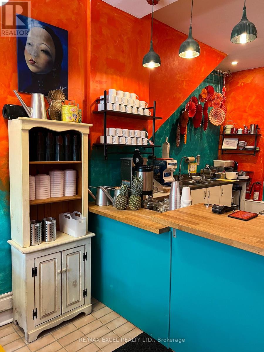 253 Gerrard Street E, Toronto, Ontario  M5A 2G1 - Photo 6 - C12632304