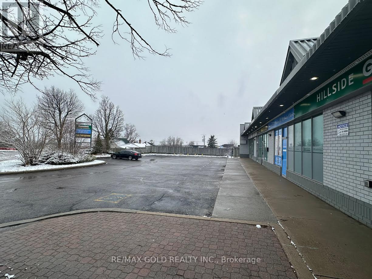 4 - 303 Hillside Avenue, Oshawa, Ontario  L1J 1T4 - Photo 11 - E12632306