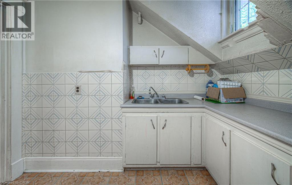 916 Queenston Road, Cambridge, Ontario  N3H 3K8 - Photo 35 - 40793116