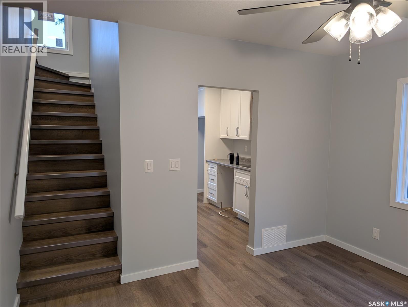 102 32nd Street W, Saskatoon, Saskatchewan  S7L 0S1 - Photo 5 - SK025144