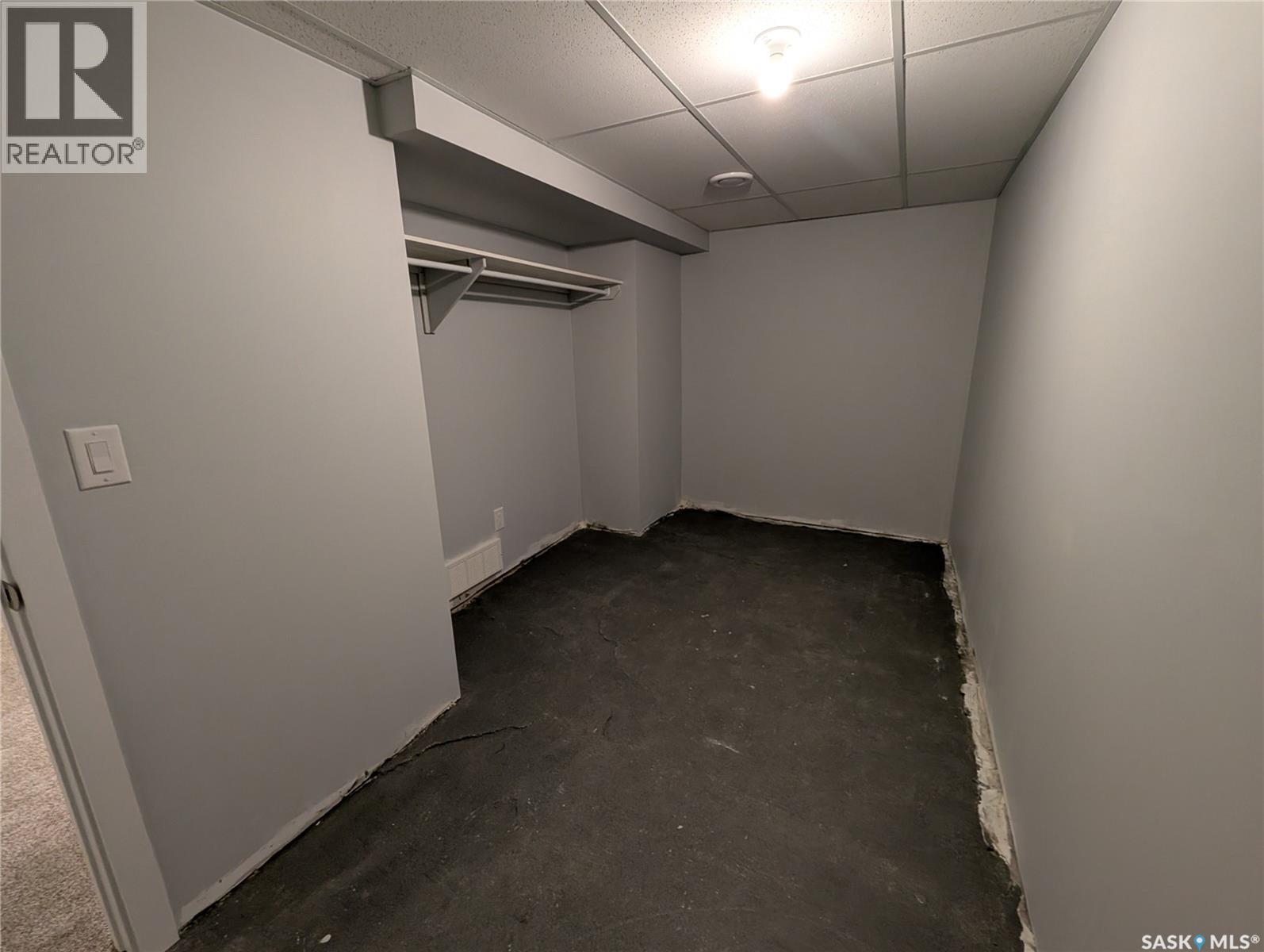 102 32nd Street W, Saskatoon, Saskatchewan  S7L 0S1 - Photo 19 - SK025144