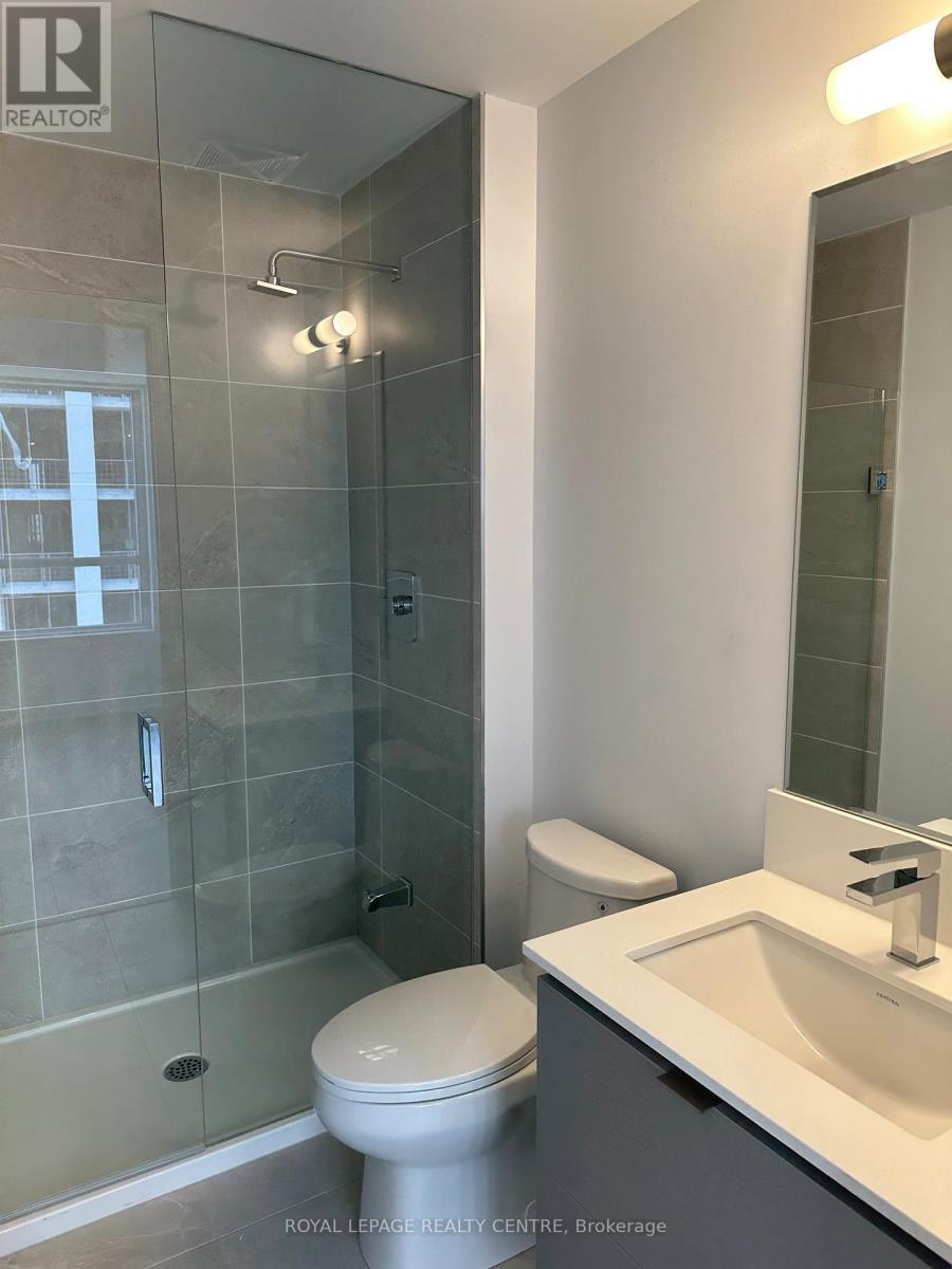 1903 - 36 Elm Drive W, Mississauga, Ontario  L5B 0N3 - Photo 15 - W12632292