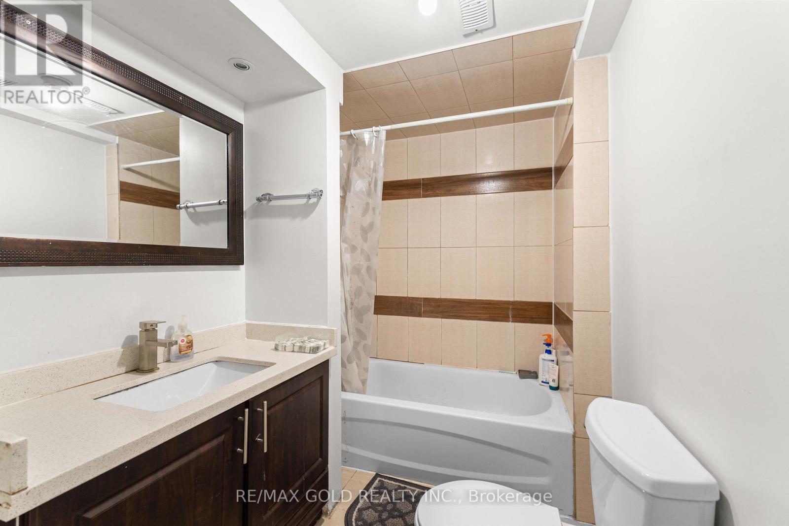 23 Runnymede Crescent, Brampton, Ontario  L6R 2L0 - Photo 44 - W12632294