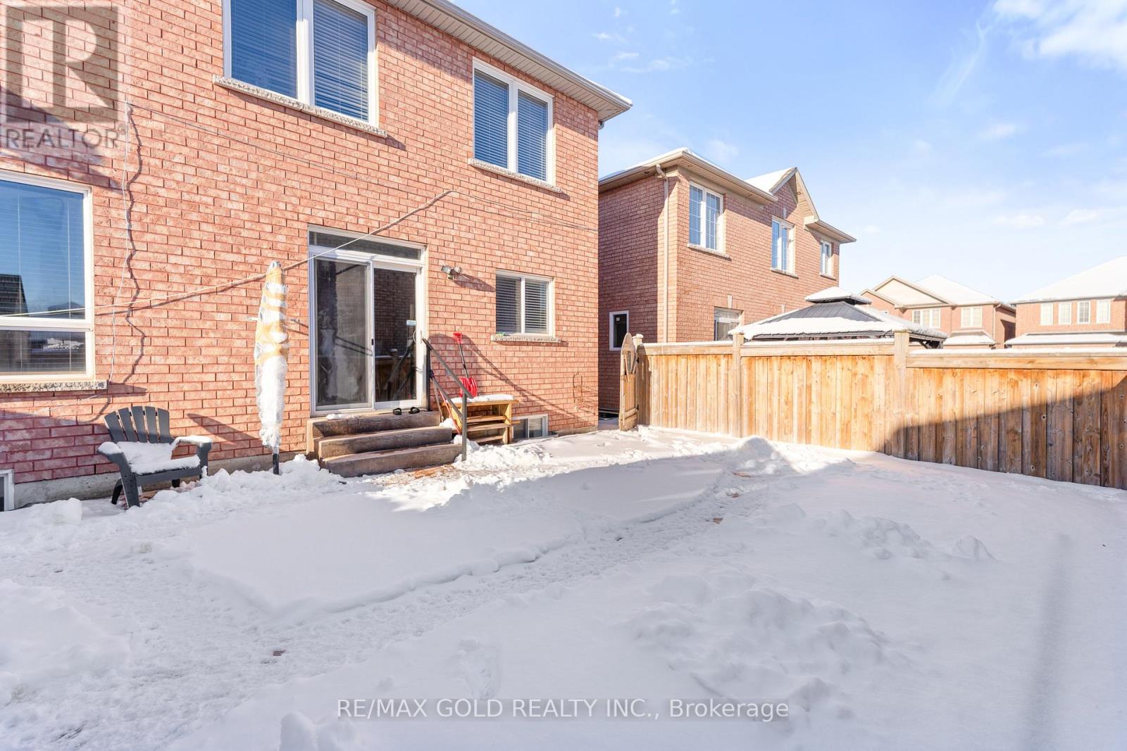 23 Runnymede Crescent, Brampton, Ontario  L6R 2L0 - Photo 49 - W12632294