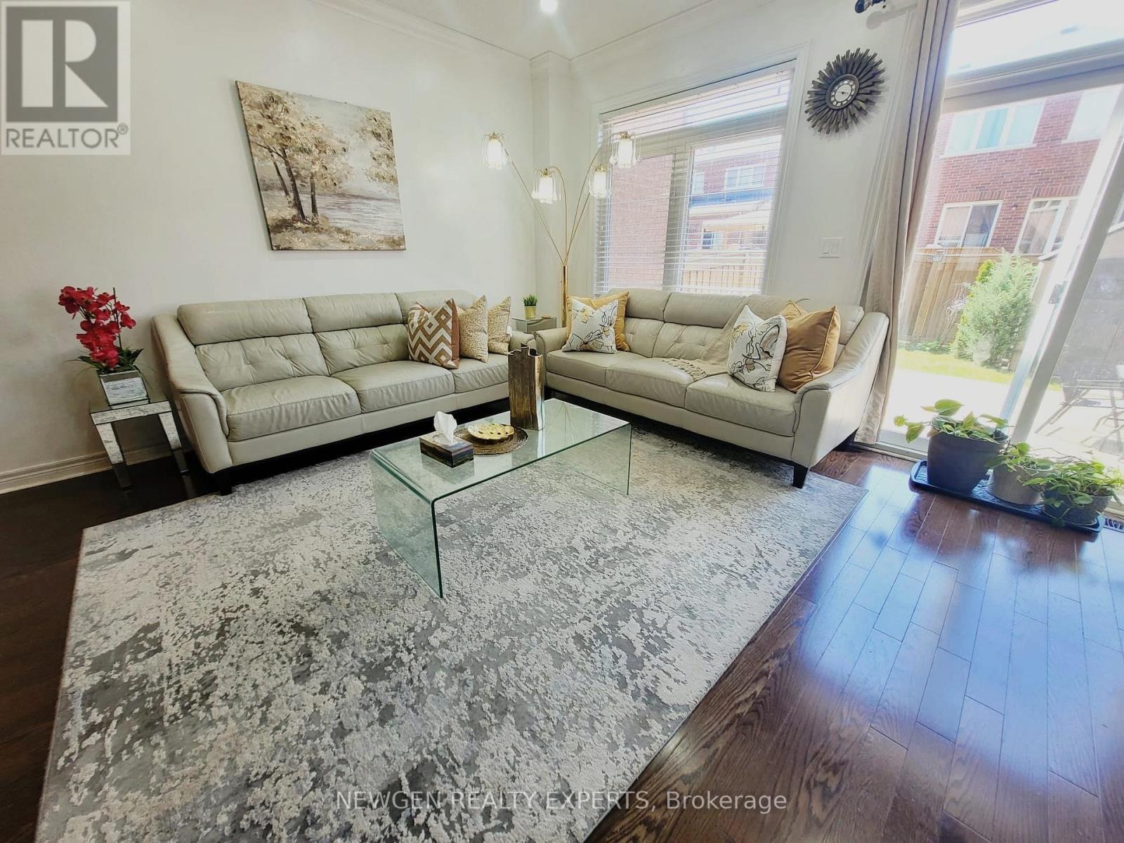 30 Lorenzo Circle, Brampton, Ontario  L6R 3N3 - Photo 11 - W12632300