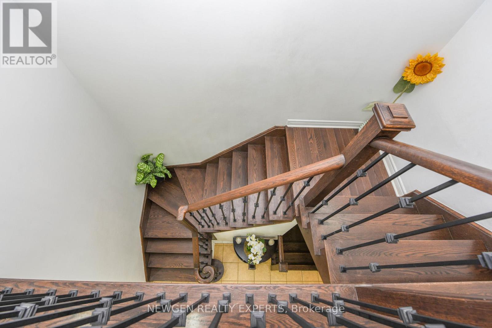 30 Lorenzo Circle, Brampton, Ontario  L6R 3N3 - Photo 16 - W12632300