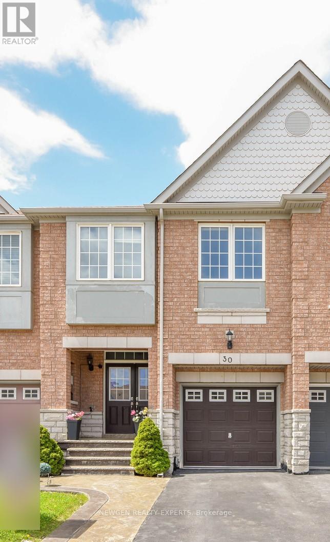 30 Lorenzo Circle, Brampton, Ontario  L6R 3N3 - Photo 2 - W12632300