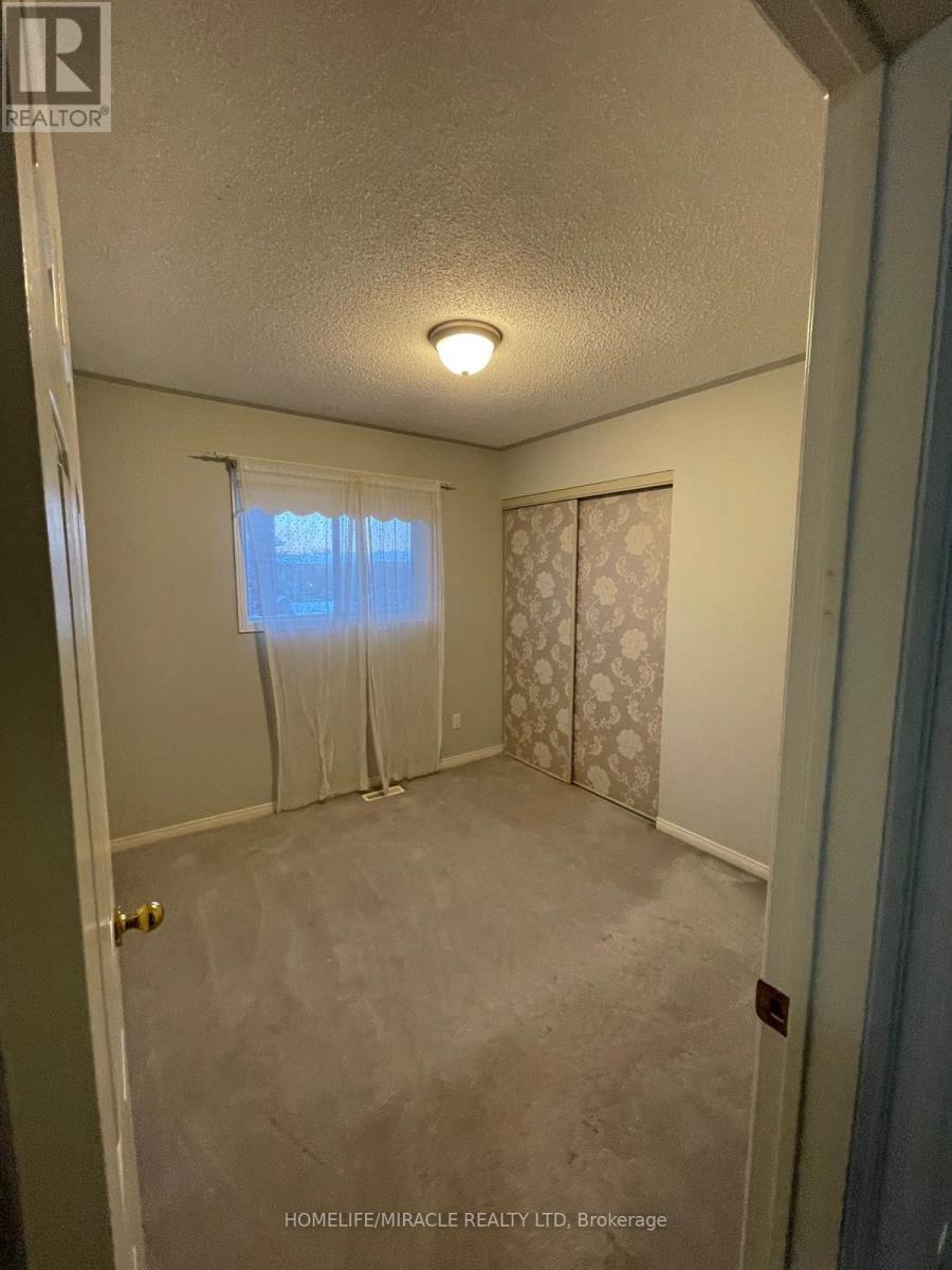 6 Smith Drive, Halton Hills, Ontario  L7G 5K6 - Photo 18 - W12632316