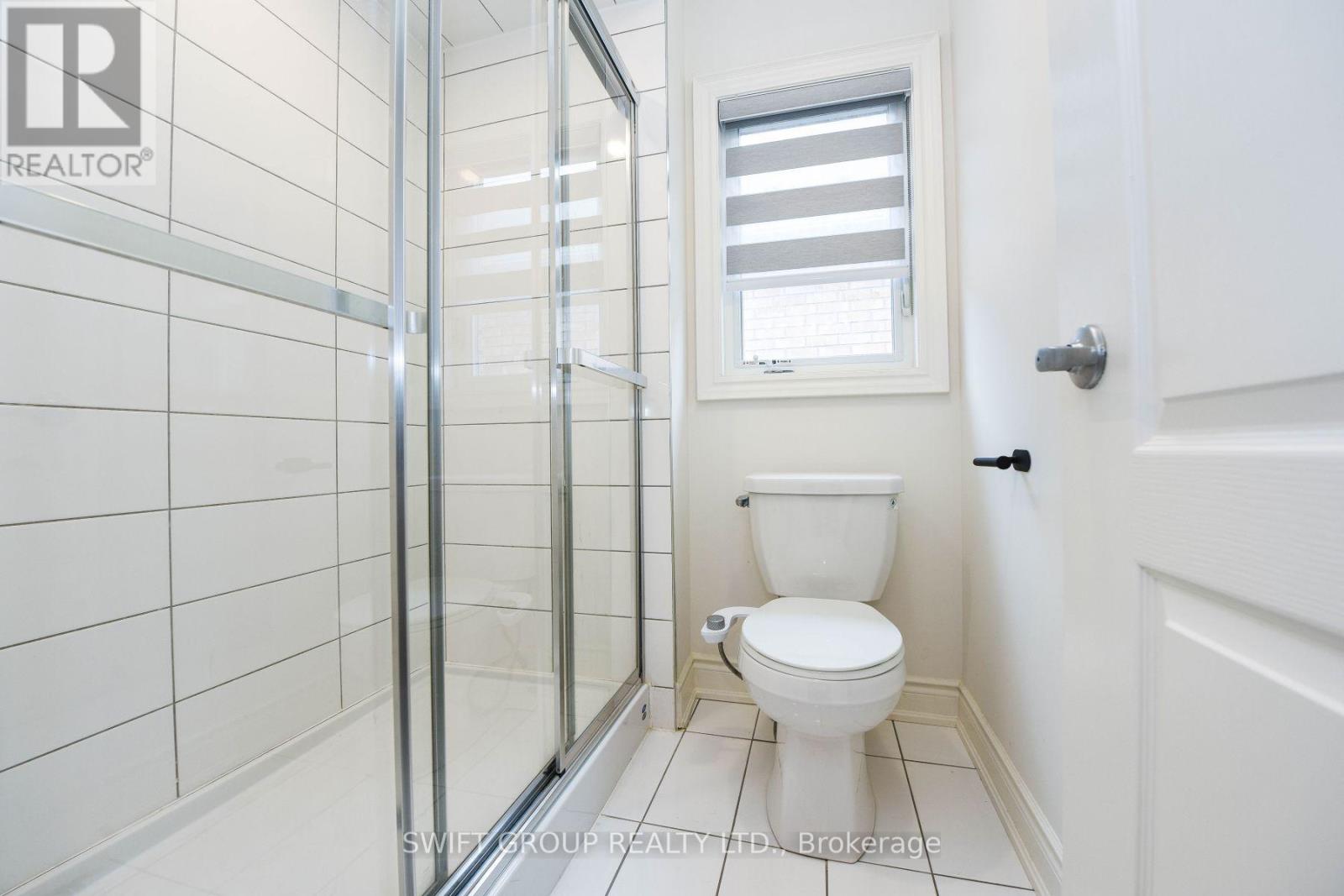 Upper - 24 Dotchson Avenue, Caledon, Ontario  L7C 4G6 - Photo 25 - W12632322