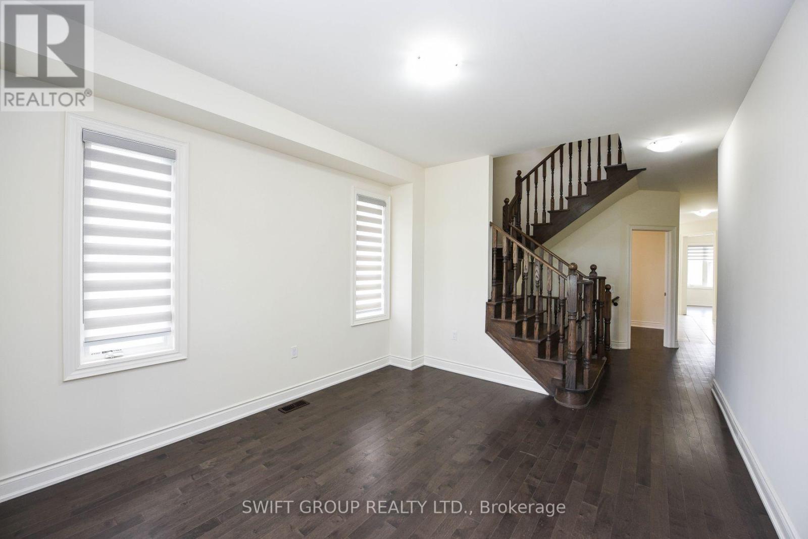 Upper - 24 Dotchson Avenue, Caledon, Ontario  L7C 4G6 - Photo 3 - W12632322