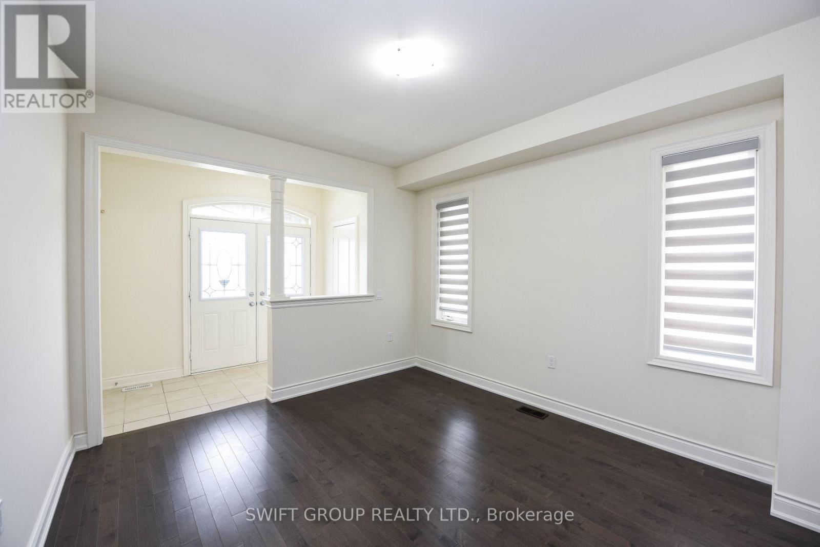 Upper - 24 Dotchson Avenue, Caledon, Ontario  L7C 4G6 - Photo 4 - W12632322