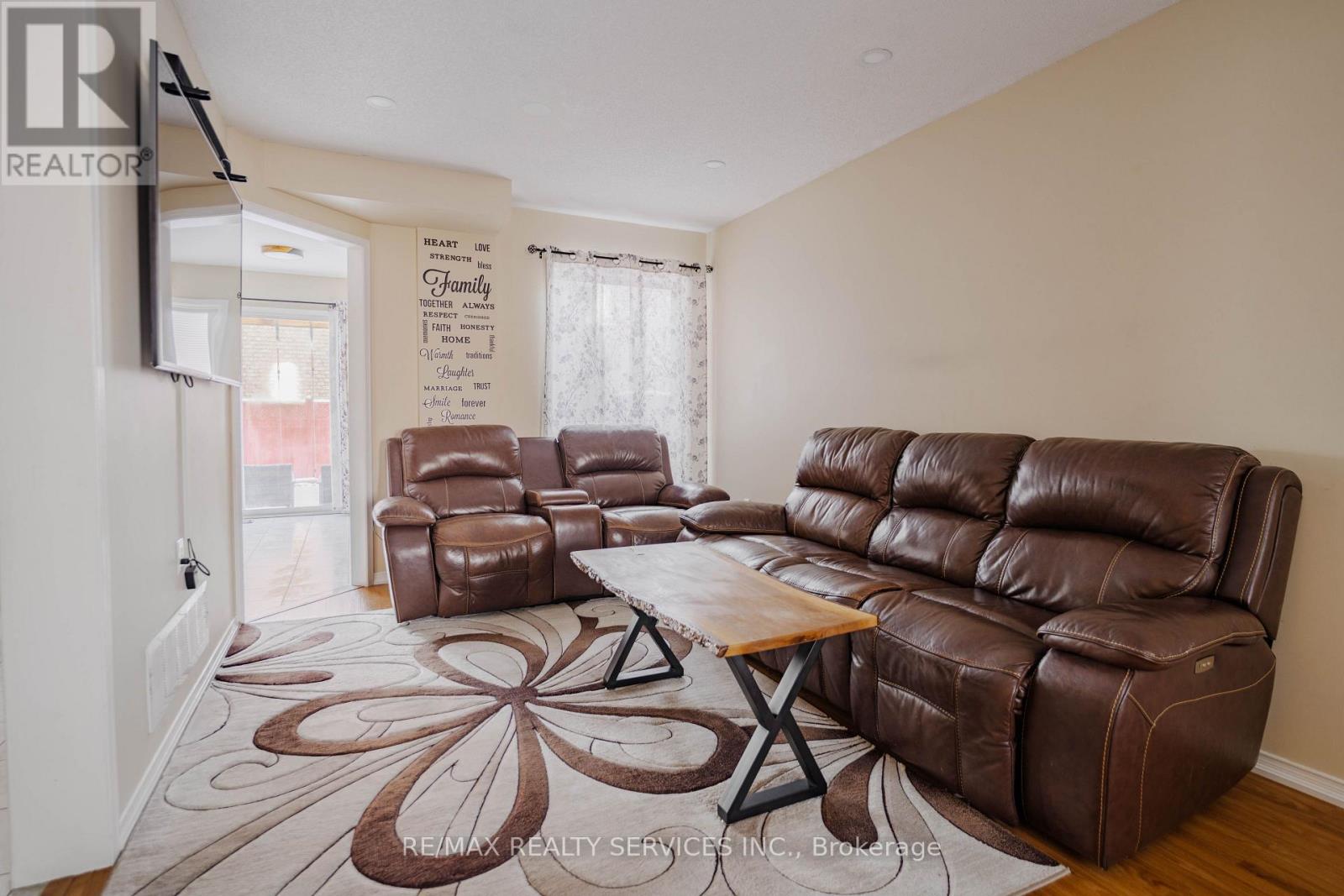 132 Lauraglen Crescent, Brampton, Ontario  L6Y 5A3 - Photo 14 - W12632334