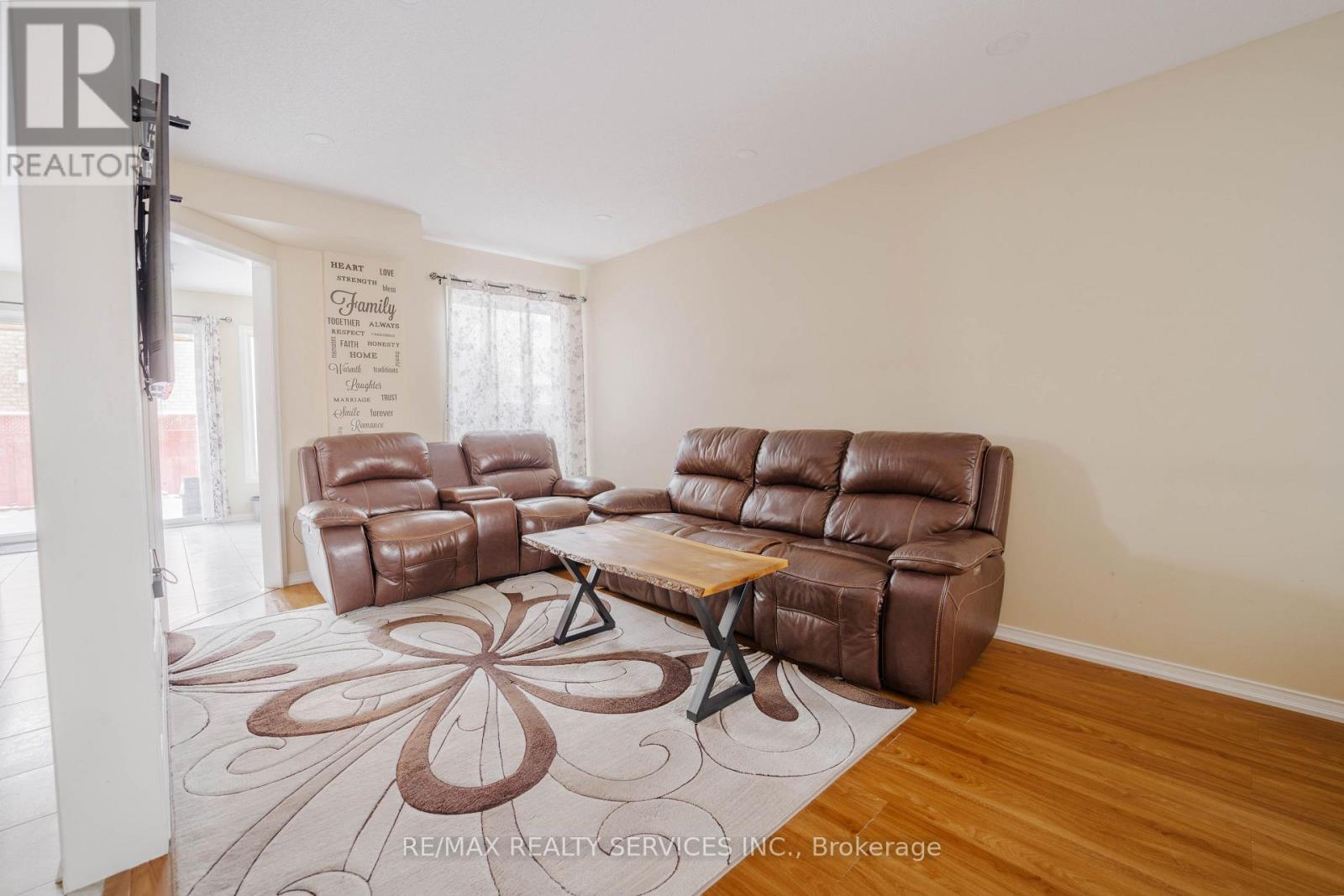 132 Lauraglen Crescent, Brampton, Ontario  L6Y 5A3 - Photo 15 - W12632334