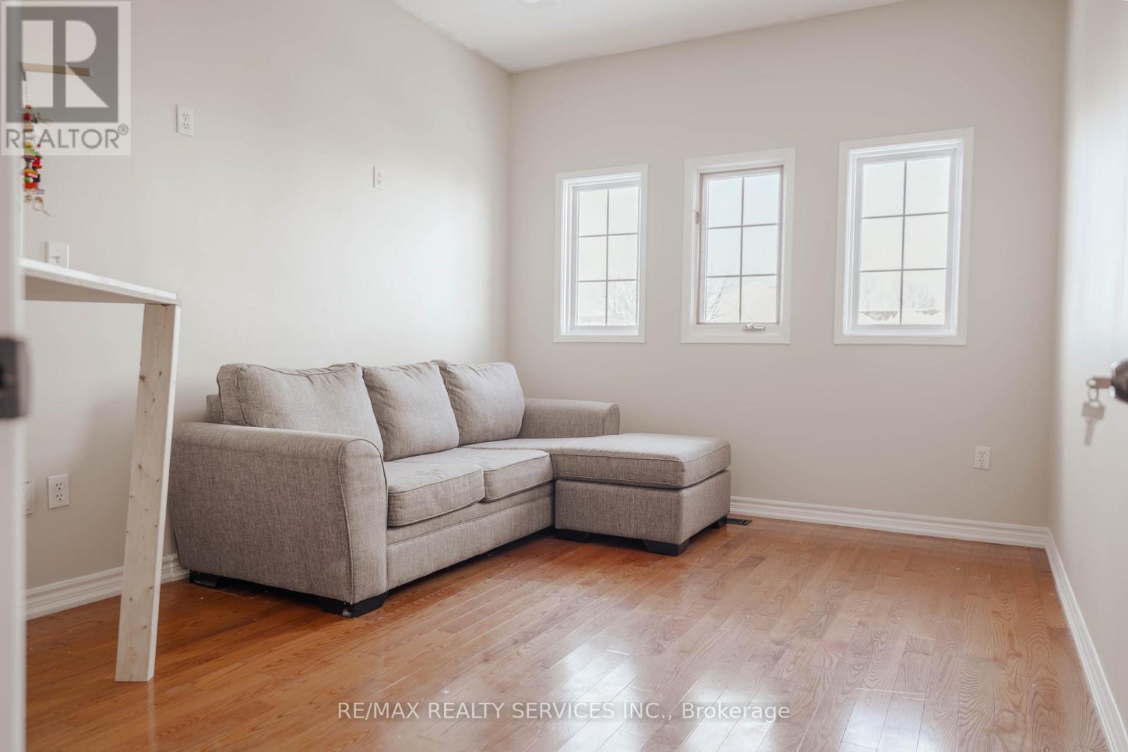 132 Lauraglen Crescent, Brampton, Ontario  L6Y 5A3 - Photo 19 - W12632334