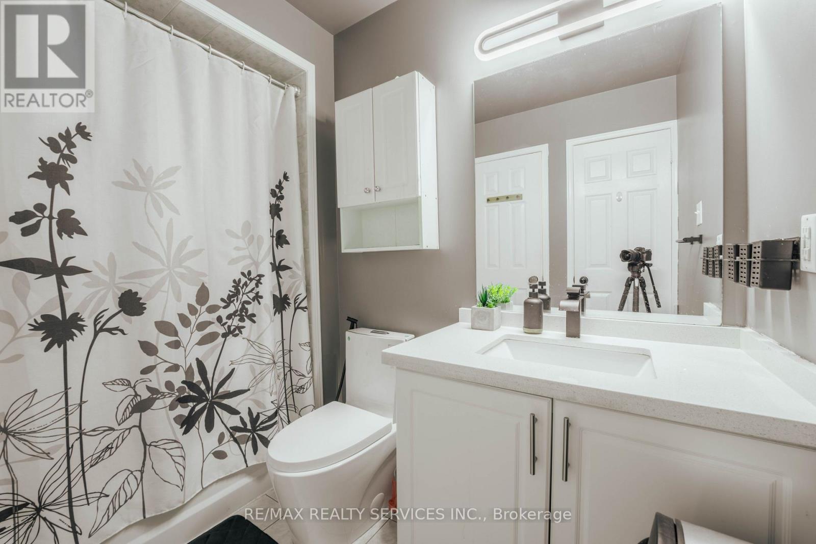 132 Lauraglen Crescent, Brampton, Ontario  L6Y 5A3 - Photo 27 - W12632334