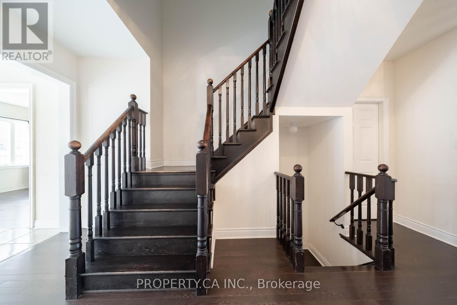 4 Landview Road, Brampton, Ontario  L6P 4G4 - Photo 12 - W12632336