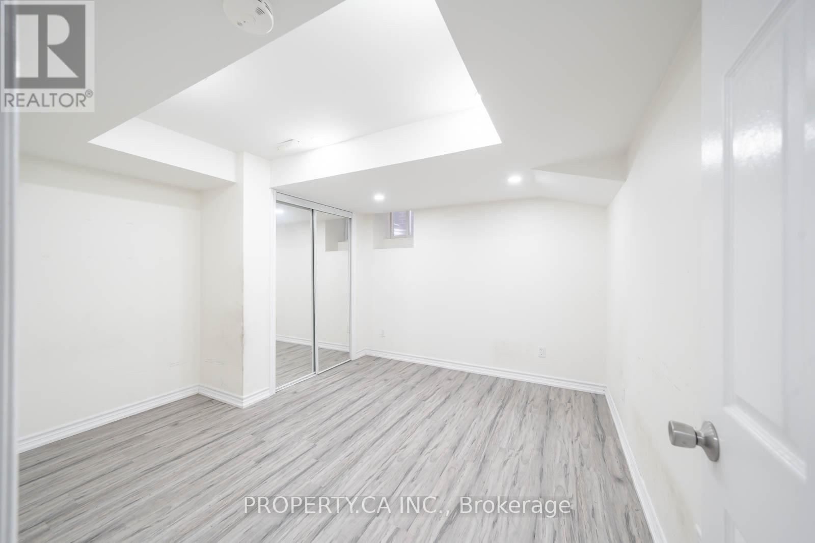 4 Landview Road, Brampton, Ontario  L6P 4G4 - Photo 26 - W12632336