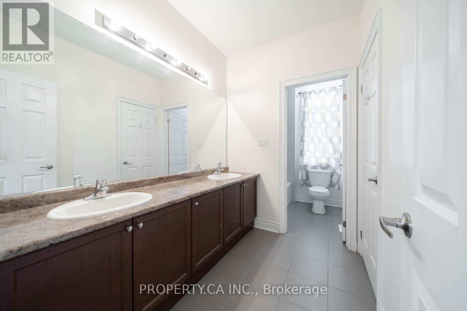 4 Landview Road, Brampton, Ontario  L6P 4G4 - Photo 32 - W12632336