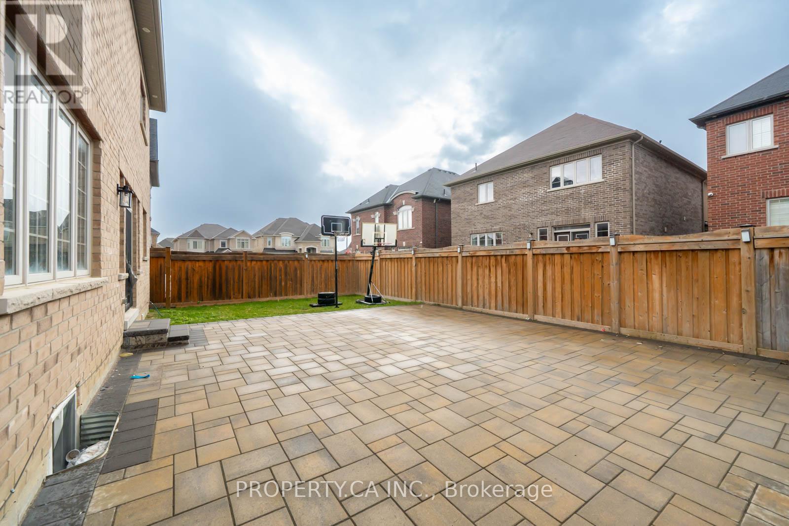 4 Landview Road, Brampton, Ontario  L6P 4G4 - Photo 38 - W12632336