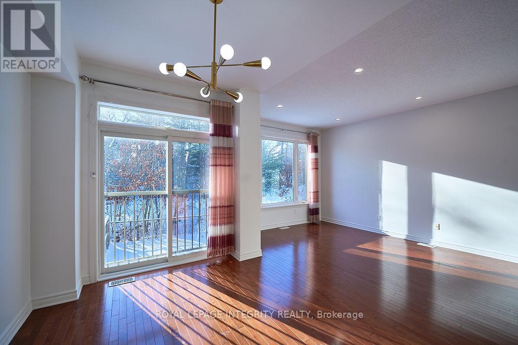 870 Fletcher Circle, Ottawa, Ontario K2T 0B8 - Photo 12 - X12632364