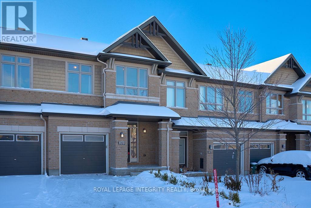 870 Fletcher Circle, Ottawa, Ontario K2T 0B8 - Photo 2 - X12632364