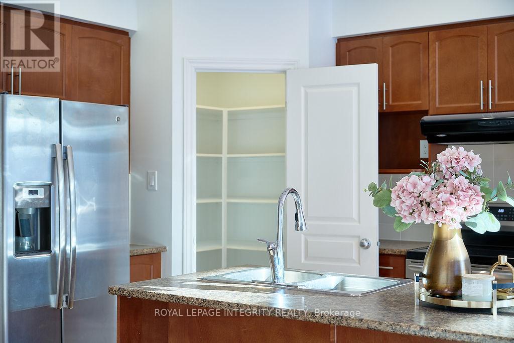 870 Fletcher Circle, Ottawa, Ontario K2T 0B8 - Photo 23 - X12632364