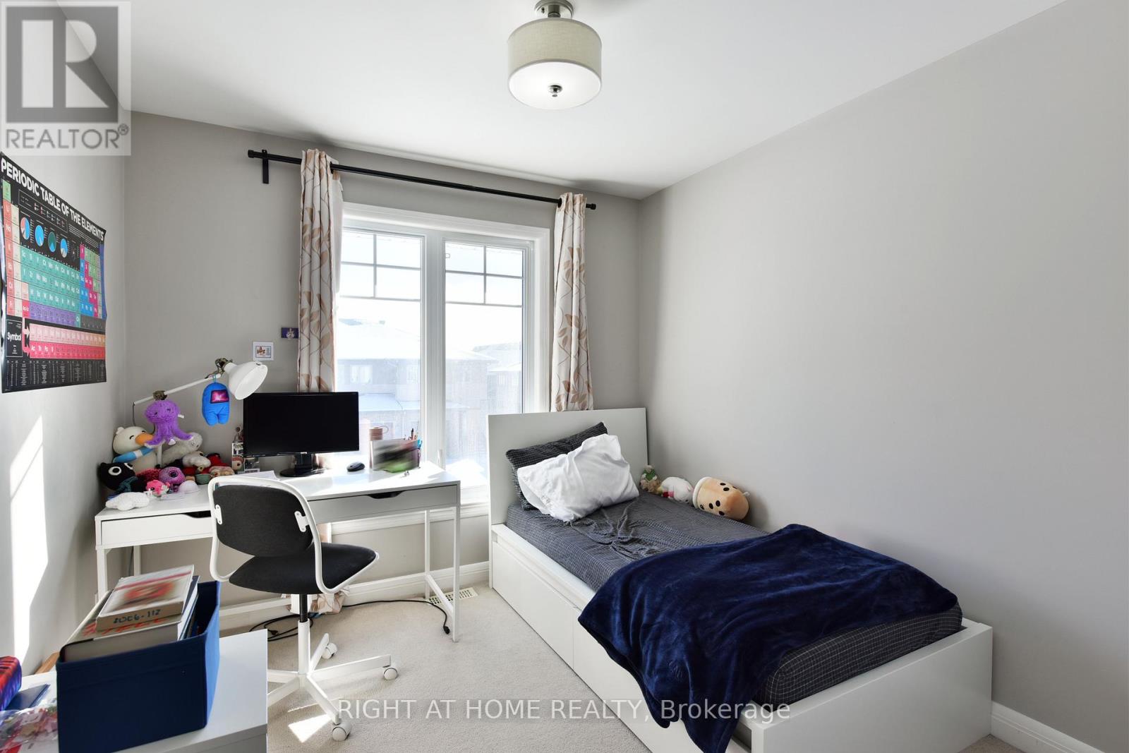 77 Arkose Street, Ottawa, Ontario  K2T 0M1 - Photo 17 - X12632366