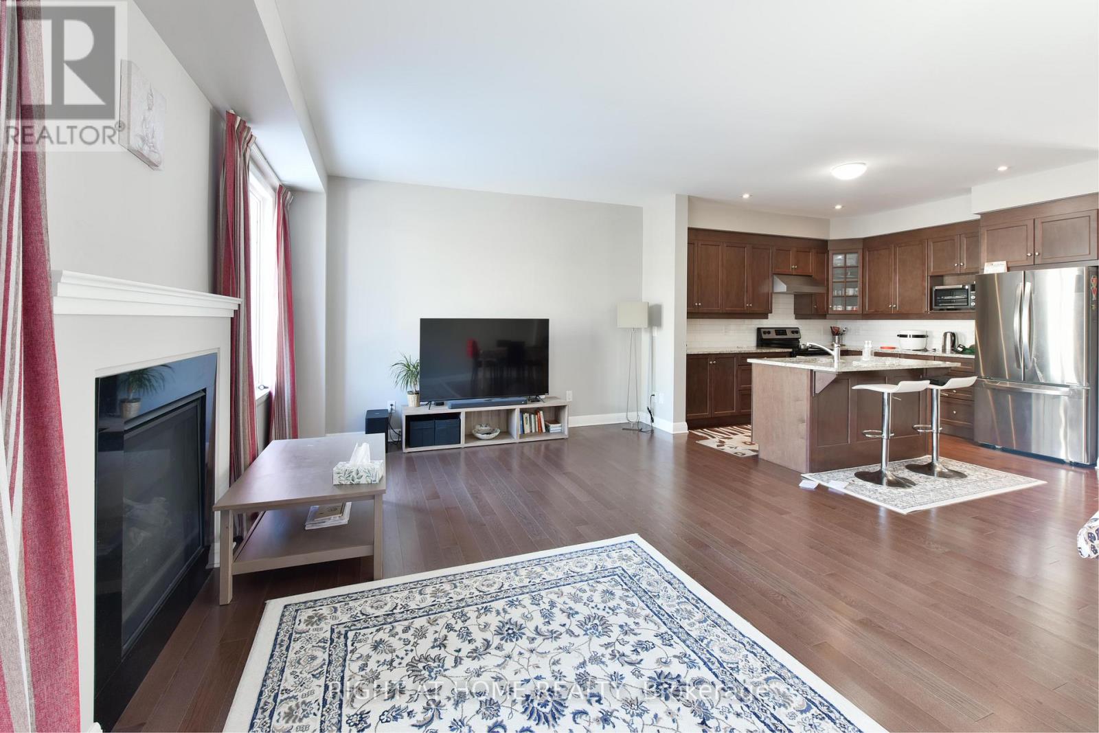 77 Arkose Street, Ottawa, Ontario  K2T 0M1 - Photo 5 - X12632366