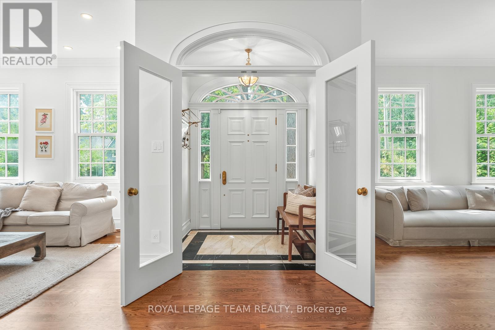 140 Howick Street, Ottawa, Ontario  K1M 0G8 - Photo 2 - X12632370