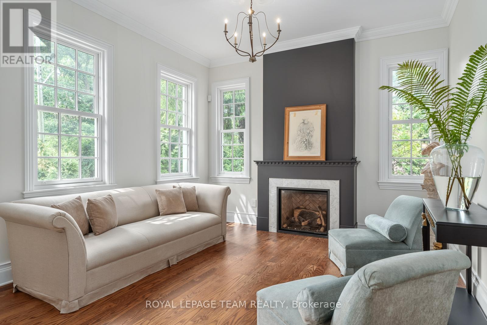 140 Howick Street, Ottawa, Ontario  K1M 0G8 - Photo 3 - X12632370