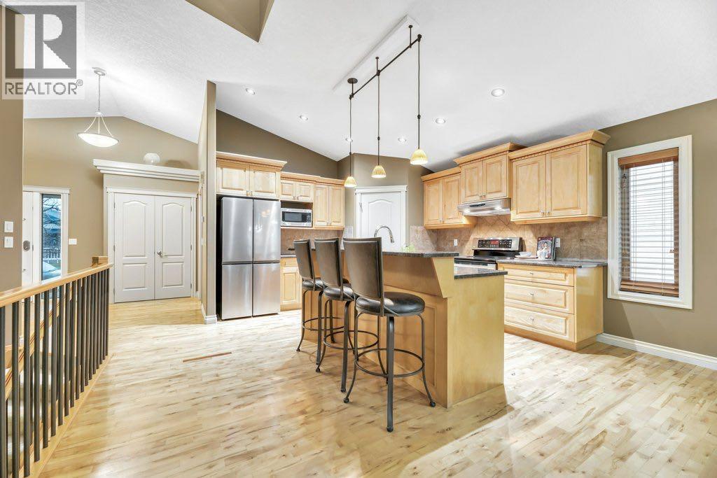 110 West Creek Springs, Chestermere, Alberta  T1X 1N7 - Photo 9 - A2271233