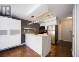 6 - 23 FRANCES LORING LANE, Toronto, Ontario